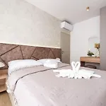 Hébergement de vacances Ferienvilla Mirakul Mit Privatem Pool By Interhome *