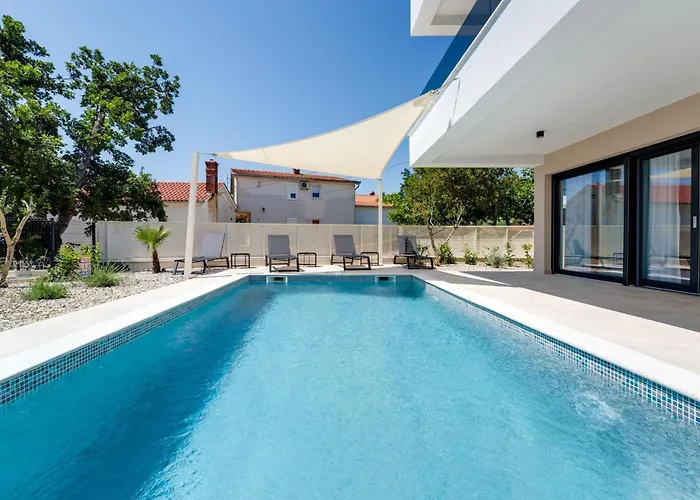 Ferienvilla Mirakul Mit Privatem Pool By Interhome Holiday home *