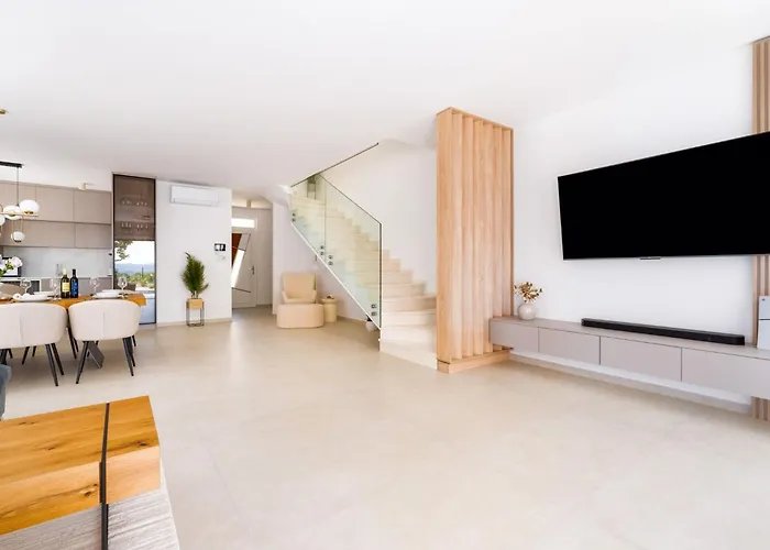 Ferienvilla Mirakul Mit Privatem Pool By Interhome בית נופש *