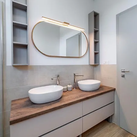 Ferienvilla Mirakul Mit Privatem Pool By Interhome Omisalj