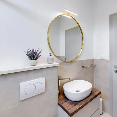 Ferienvilla Mirakul Mit Privatem Pool By Interhome Holiday home Omisalj