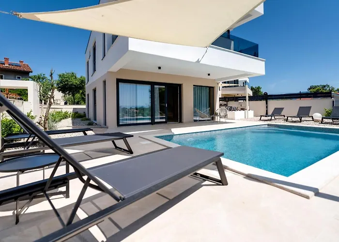 Ferienvilla Mirakul Mit Privatem Pool By Interhome * Omišalj