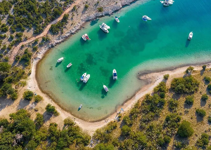 Сasa de vacaciones Ferienvilla Mirakul Mit Privatem Pool By Interhome
