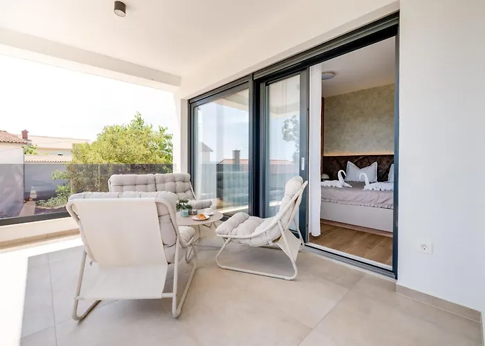 Ferienvilla Mirakul Mit Privatem Pool By Interhome * Omišalj